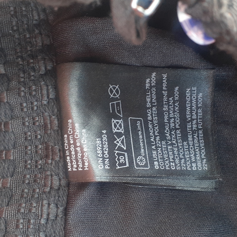 H&M Basic black textured pencil skirt, size 10 mini skirt - Picture 4 of 7